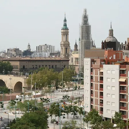 Puente De Piedra Zaragoza